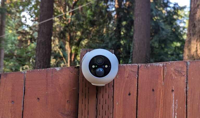 SwitchBot Outdoor Spotlight Camera Review - HomeTechHacker