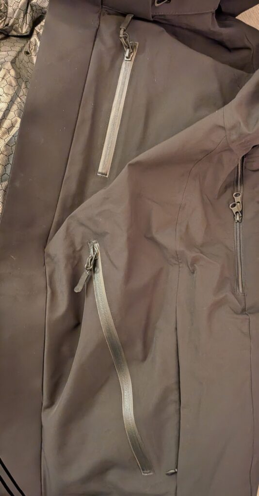Surgoat Hardshell Heated Jacket pockets